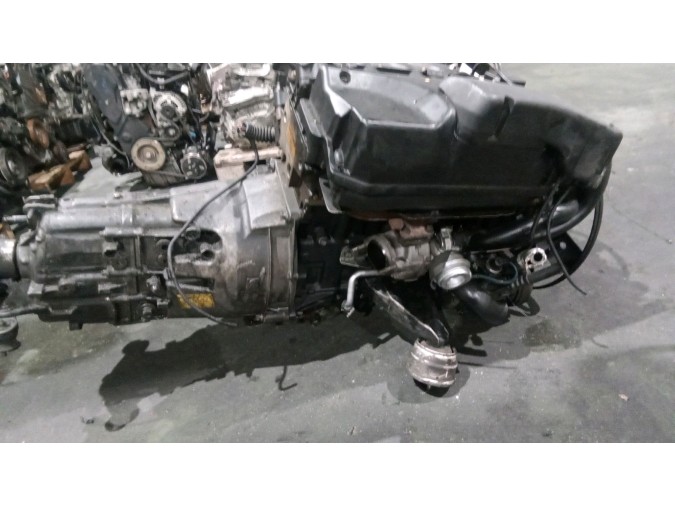 MOTOR CON ACCESORIOS Y CAJA DE CAMBIOS BMW 520D