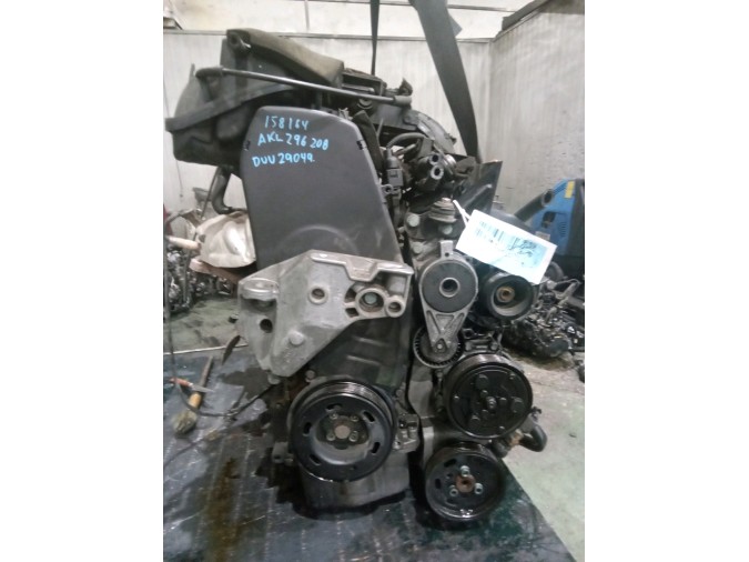 MOTOR CON ACCESORIOS Y CAJA DE CAMBIOS VOLKSWAGEN GOLF 1999