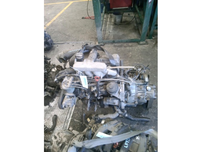 MOTOR CON ACCESORIOS Y CAJA DE CAMBIOS MERCEDES-BENZ VITO 1997