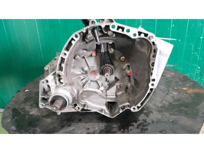 CAJA CAMBIOS VOLVO 6451202131