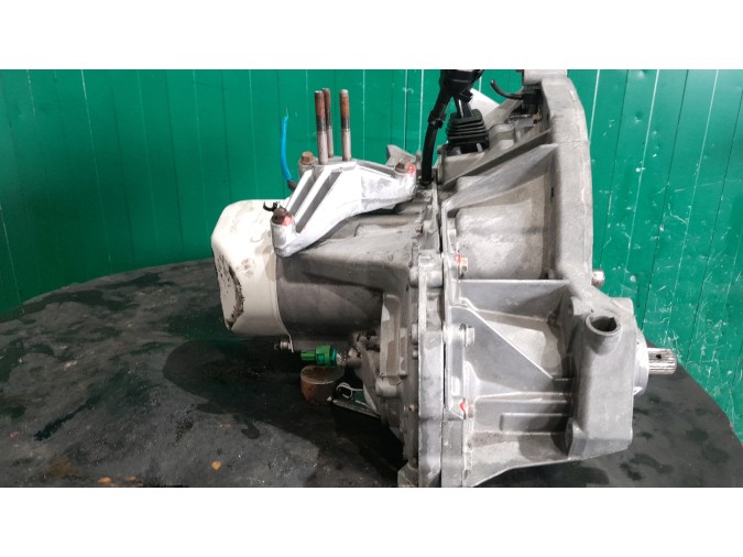 CAJA CAMBIOS VOLVO 6451202131