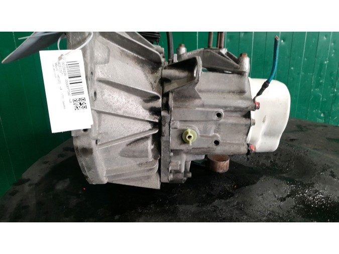 CAJA CAMBIOS VOLVO 6451202131