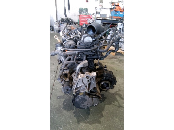 MOTOR CON ACCESORIOS SIN CAJA DE CAMBIOS SKODA OCTAVIA