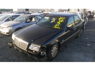 MOTOR CON ACCESORIOS SIN CAJA DE CAMBIOS MERCEDES C 250 TURBODIESEL 1999