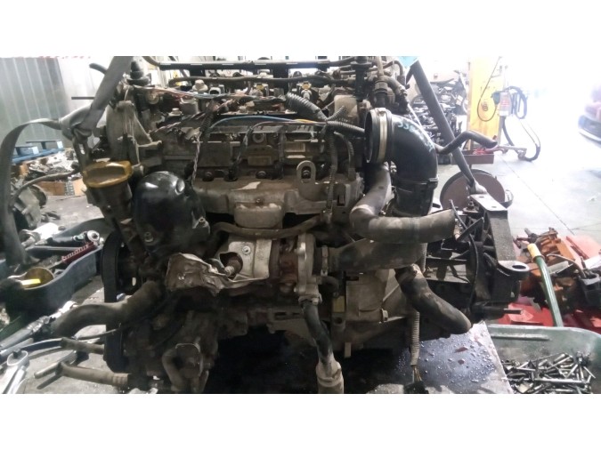 MOTOR CON ACCESORIOS Y CAJA DE CAMBIOS FIAT PUNTO 2009