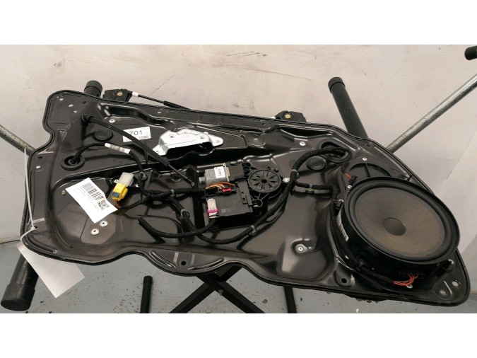 ELEVALUNAS DELANTERO IZQUIERDO VOLKSWAGEN PASSAT 2010