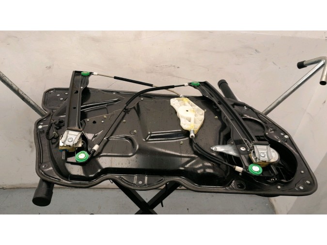 ELEVALUNAS DELANTERO DERECHO VOLKSWAGEN PASSAT 2010