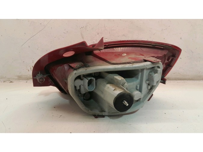 PILOTO TRASERO IZQUIERDO SEAT IBIZA 2009