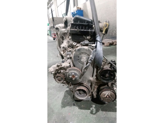 MOTOR CON ACCESORIOS Y CAJA DE CAMBIOS HYUNDAI ATOS 2004