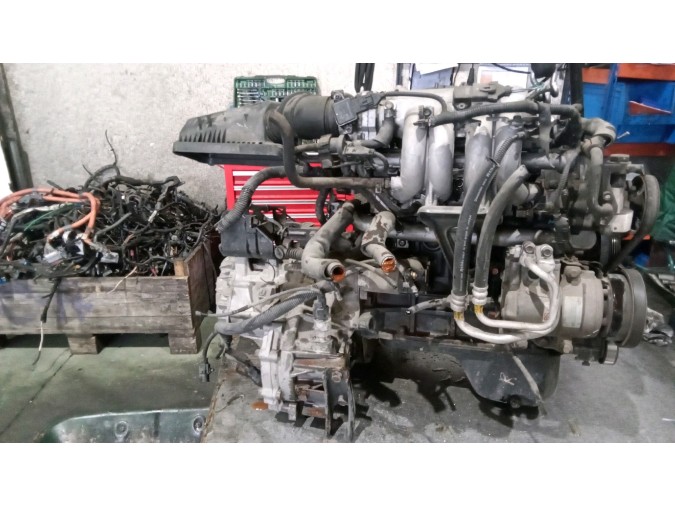 MOTOR CON ACCESORIOS Y CAJA DE CAMBIOS HYUNDAI GETZ 2002