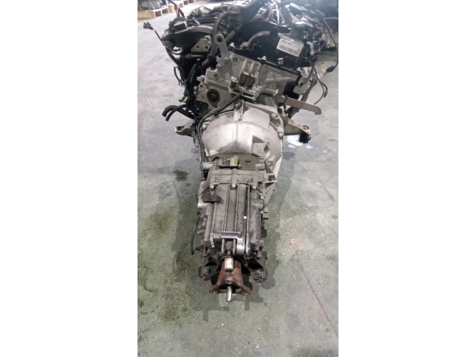 MOTOR CON ACCESORIOS SIN CAJA DE CAMBIOS BMW 116D 2010