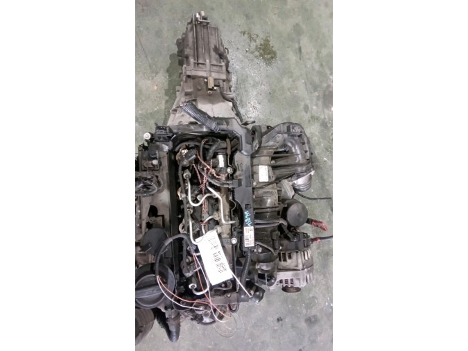 MOTOR CON ACCESORIOS SIN CAJA DE CAMBIOS BMW 116D 2010