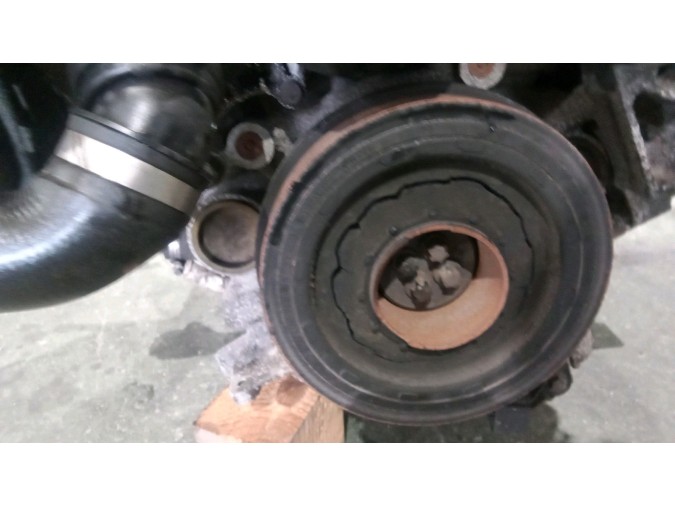 MOTOR CON ACCESORIOS SIN CAJA DE CAMBIOS BMW 116D 2010