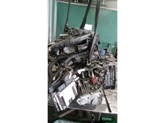 MOTOR CON ACCESORIOS Y CAJA DE CAMBIOS PEUGEOT 308 2016