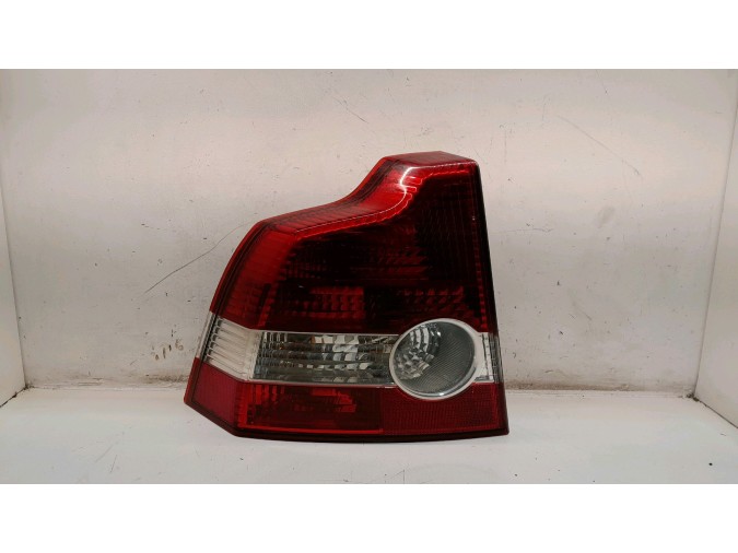 PILOTO TRASERO IZQUIERDO VOLVO S40 2004