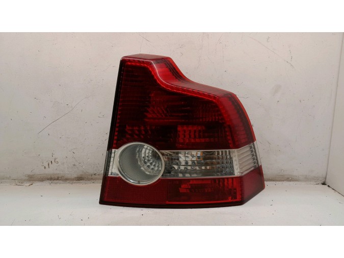 PILOTO TRASERO DERECHO VOLVO S40 2004