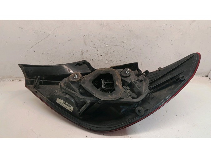 PILOTO TRASERO IZQUIERDO OPEL CORSA 2007