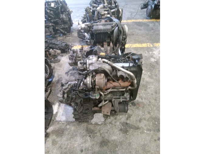 MOTOR CON ACCESORIOS Y CAJA DE CAMBIOS RENAULT SCENIC 1.9 2009