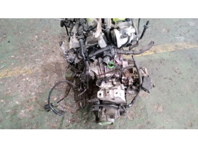 MOTOR CON ACCESORIOS Y CAJA DE CAMBIOS VOLKSWAGEN GOLF 2002
