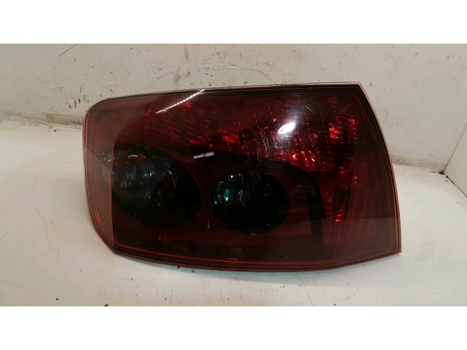 PILOTO TRASERO IZQUIERDO PEUGEOT 407 2008