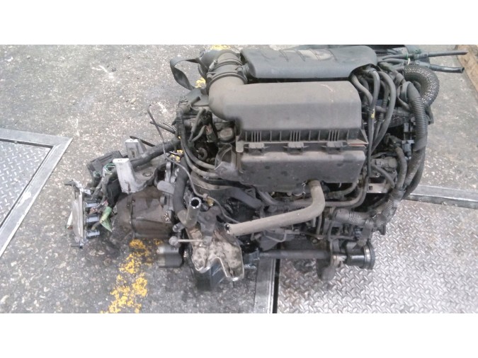 MOTOR CON ACCESORIOS Y CAJA DE CAMBIOS PEUGEOT 407 2008