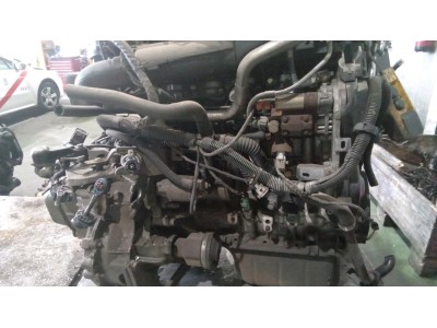 MOTOR CON ACCESORIOS Y CAJA DE CAMBIOS CITROEN C3