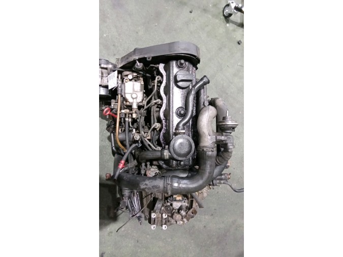 MOTOR CON ACCESORIOS SIN CAJA DE CAMBIOS VOLKSWAGEN SHARAN