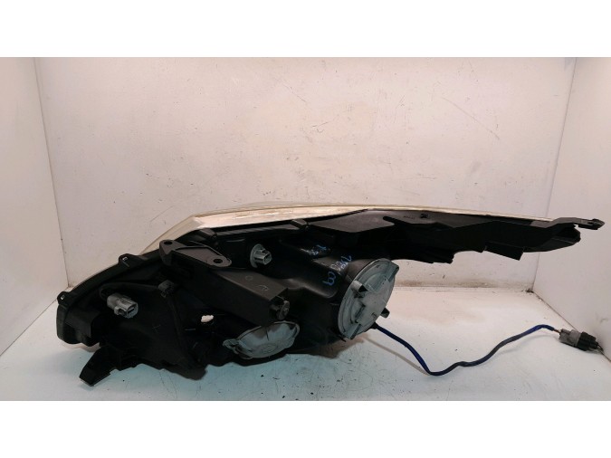FARO DELANTERO DERECHO TOYOTA AVENSIS 2009