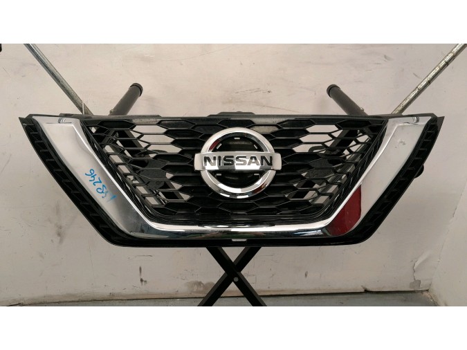 REJILLA DELANTERA NISSAN QASHQAI 2021