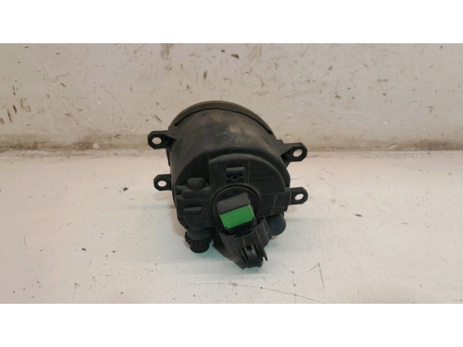 FARO ANTINIEBLA DELANTERO DERECHO TOYOTA PRIUS 2012