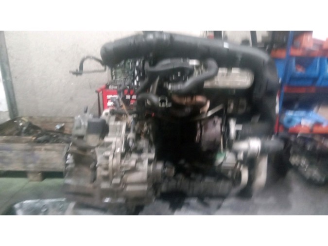 MOTOR CON ACCESORIOS Y CAJA DE CAMBIOS AUDI A3 2004