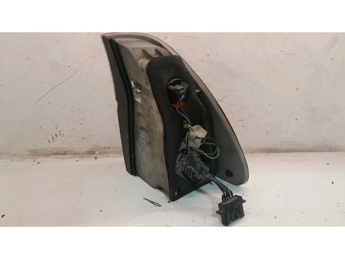 PILOTO TRASERO IZQUIERDO BMW X5 2001