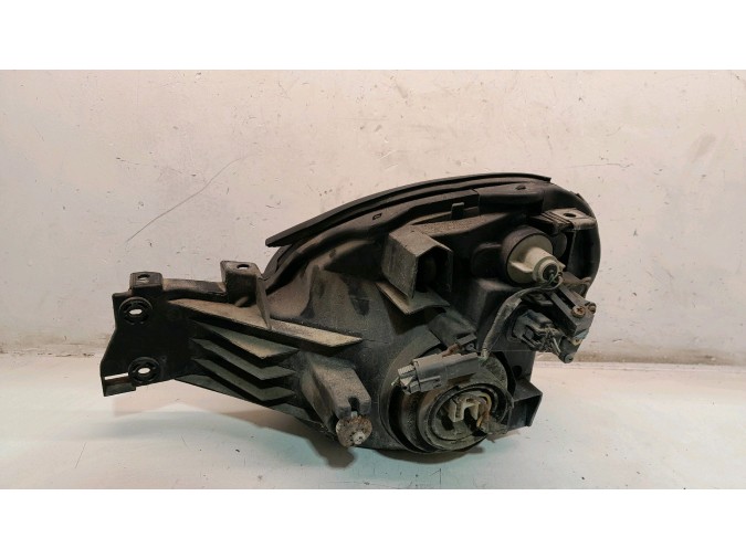 FARO DELANTERO DERECHO SUBARU IMPREZA 2004