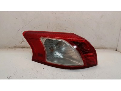 PILOTO TRASERO IZQUIERDO EXTERIOR MITSUBISHI LANCER ROJO BLANCO 2009