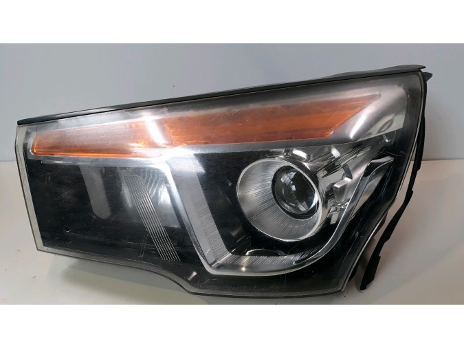 FARO DELANTERO IZQUIERDO SSANGYONG RODIUS II 2015