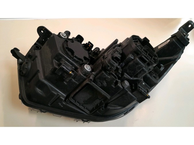FARO DELANTERO DERECHO SSANGYONG TIVOLI 2016
