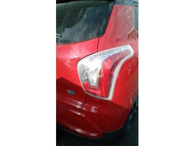 PILOTO TRASERO DERECHO SSANGYONG TIVOLI 2016