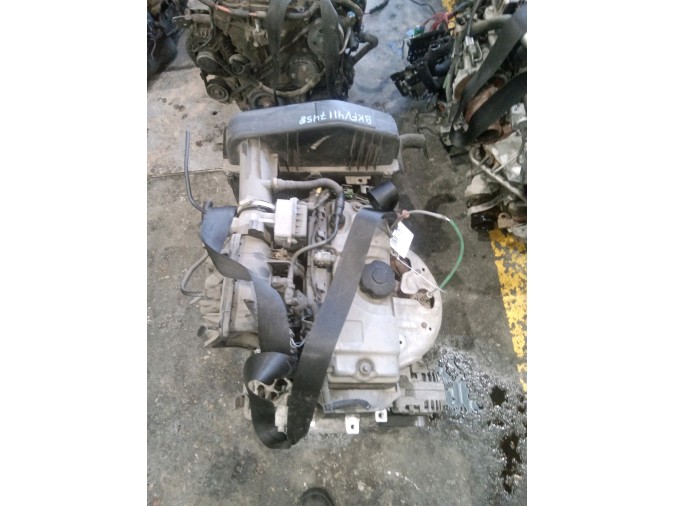 MOTOR CON ACCESORIOS Y CAJA DE CAMBIOS CITROEN C3