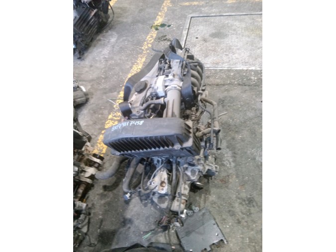 MOTOR CON ACCESORIOS Y CAJA DE CAMBIOS CITROEN C3