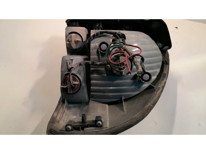 PILOTO TRASERO IZQUIERDO HYUNDAI SANTA FE 2004