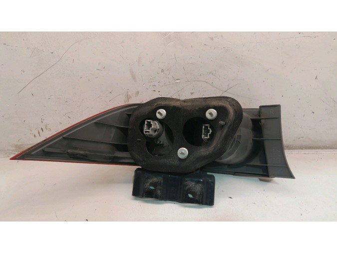 PILOTO TRASERO DERECHO HONDA ACCORD 2006