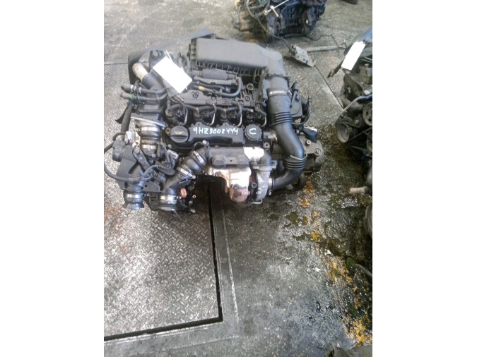 MOTOR CON ACCESORIOS Y CAJA DE CAMBIOS PEUGEOT 207 2007