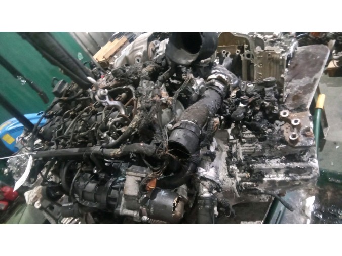 MOTOR CON ACCESORIOS Y CAJA DE CAMBIOS HYUNDAI IX35 2010