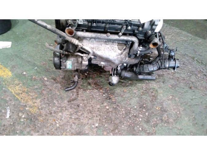 MOTOR CON ACCESORIOS Y CAJA DE CAMBIOS ALFA ROMEO GT 2004