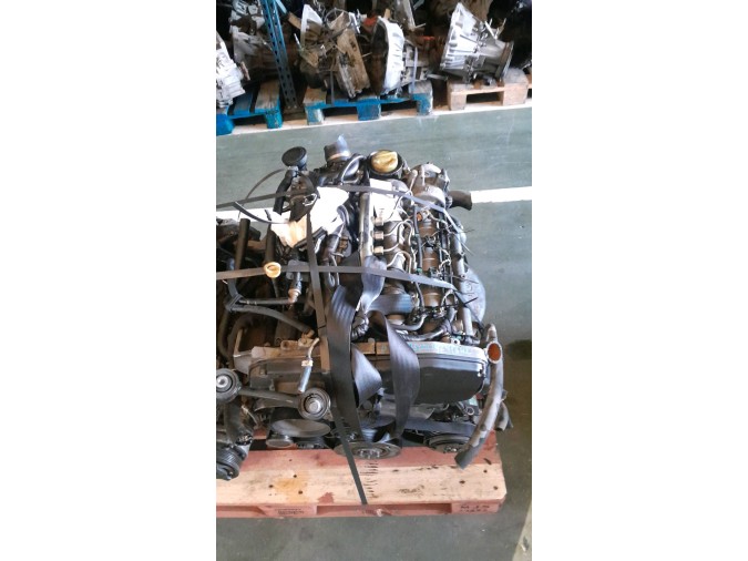 MOTOR CON ACCESORIOS Y CAJA DE CAMBIOS ALFA ROMEO GT 2004