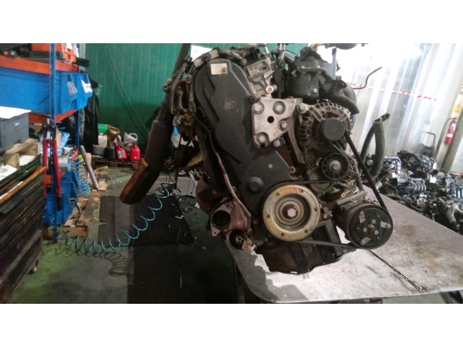 MOTOR CON ACCESORIOS Y CAJA DE CAMBIOS CITROEN C4 2005