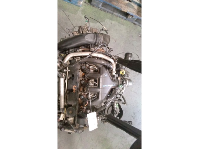 MOTOR CON ACCESORIOS Y CAJA DE CAMBIOS CITROEN C4 2005