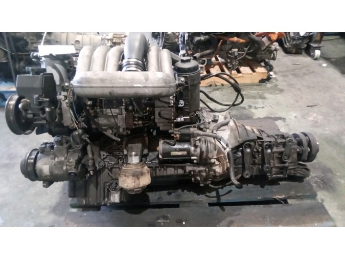 MOTOR CON ACCESORIOS Y CAJA DE CAMBIOS MERCEDES E 290 TURBODIESEL 1998