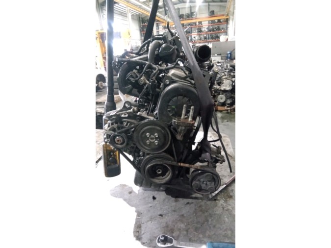 MOTOR CON ACCESORIOS Y CAJA DE CAMBIOS HYUNDAI I10 2010