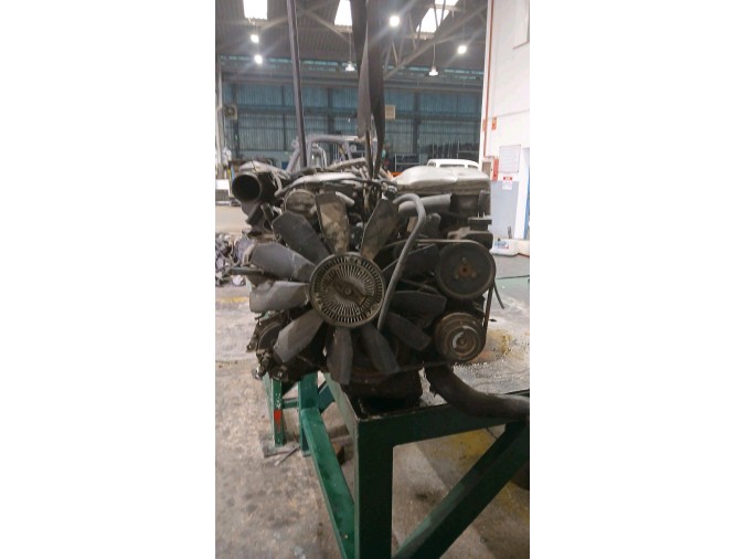 Motor MERCEDES-BENZ E 320 CDI 2000